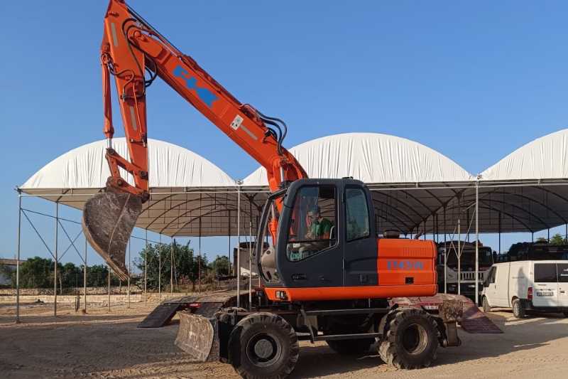OmecoHub - Immagine FIAT KOBELCO E145W